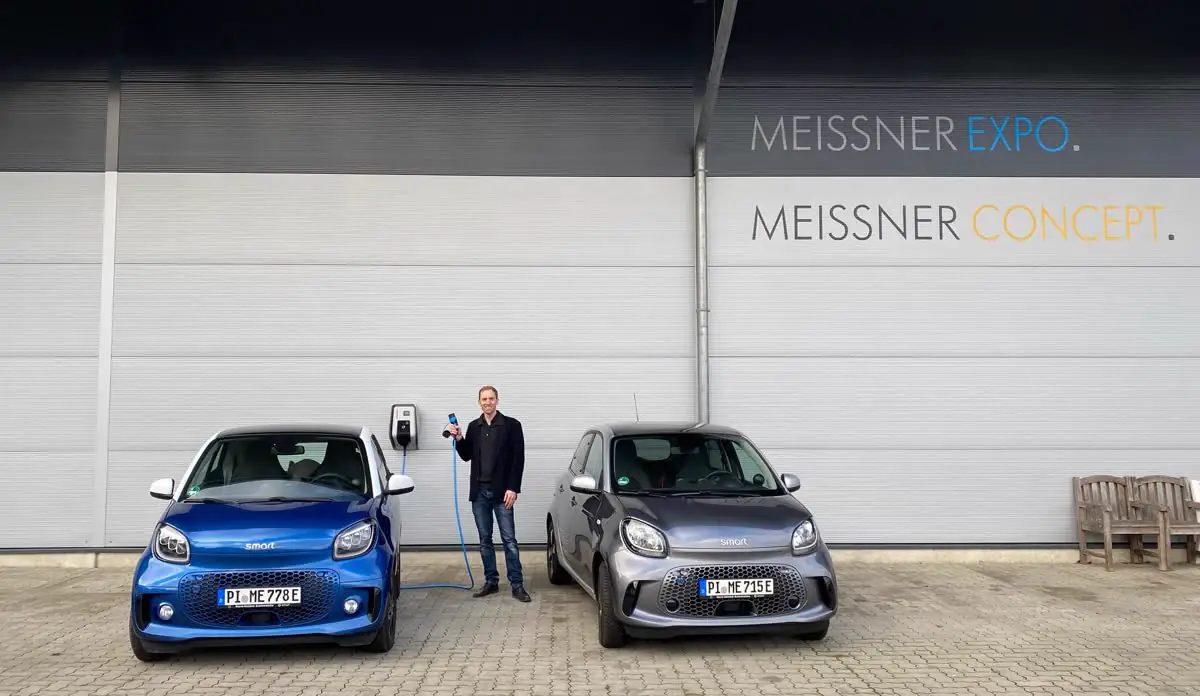 Zwei neue E-Autos auf dem Hof von MEISSNER EXPO