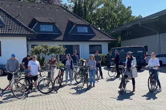 Das MEISSNER EXPO Team auf Fahrrädern beim Stadtradeln